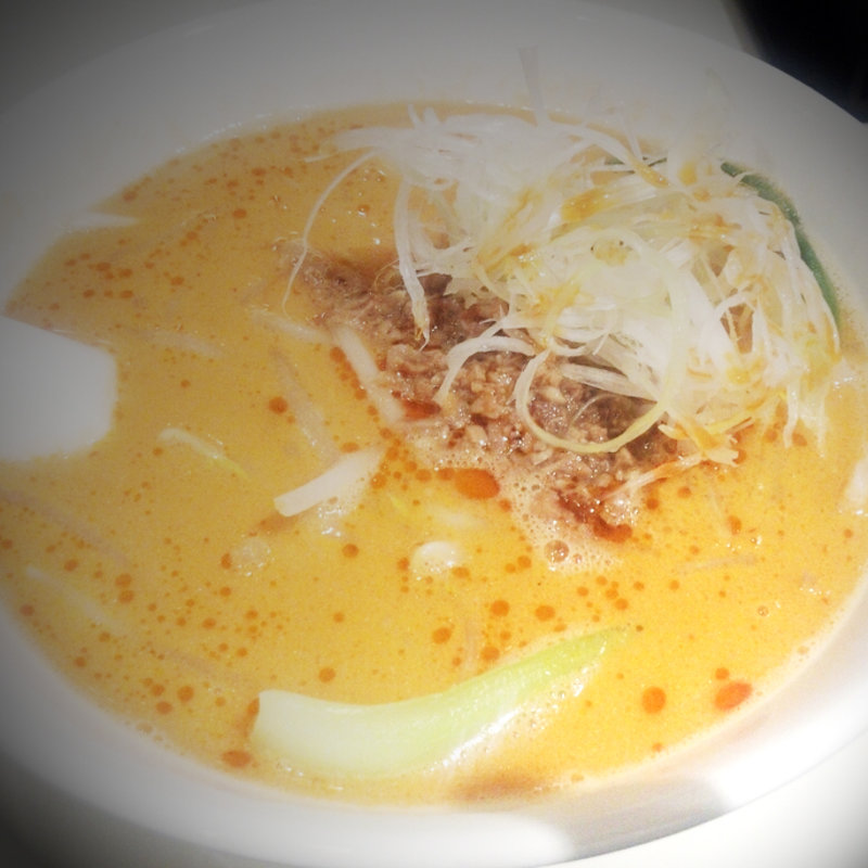 特製坦々麺（赤）(神座飲茶樓 グランスタ八重洲店)