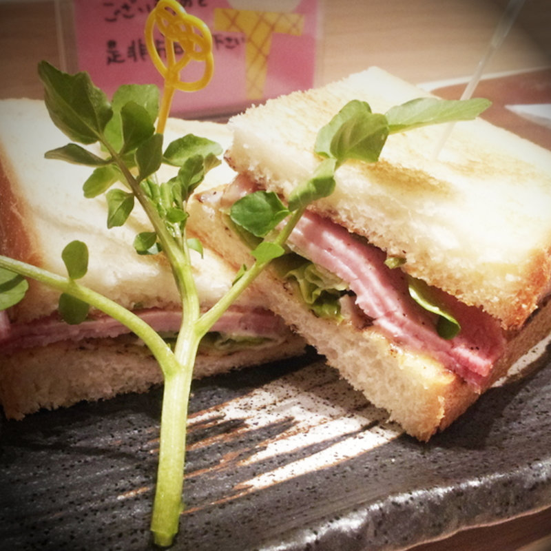 BLTサンドイッチ　（ハーフ）(のもの 上野店)