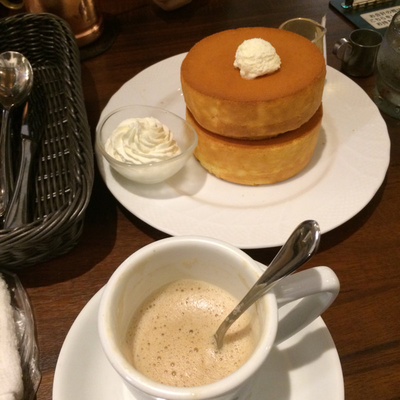 スフレパンケーキ ダブル(星乃珈琲店 阪急三番街店)