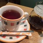 紅茶(Café Hana Coffee（ハナコーヒー）)