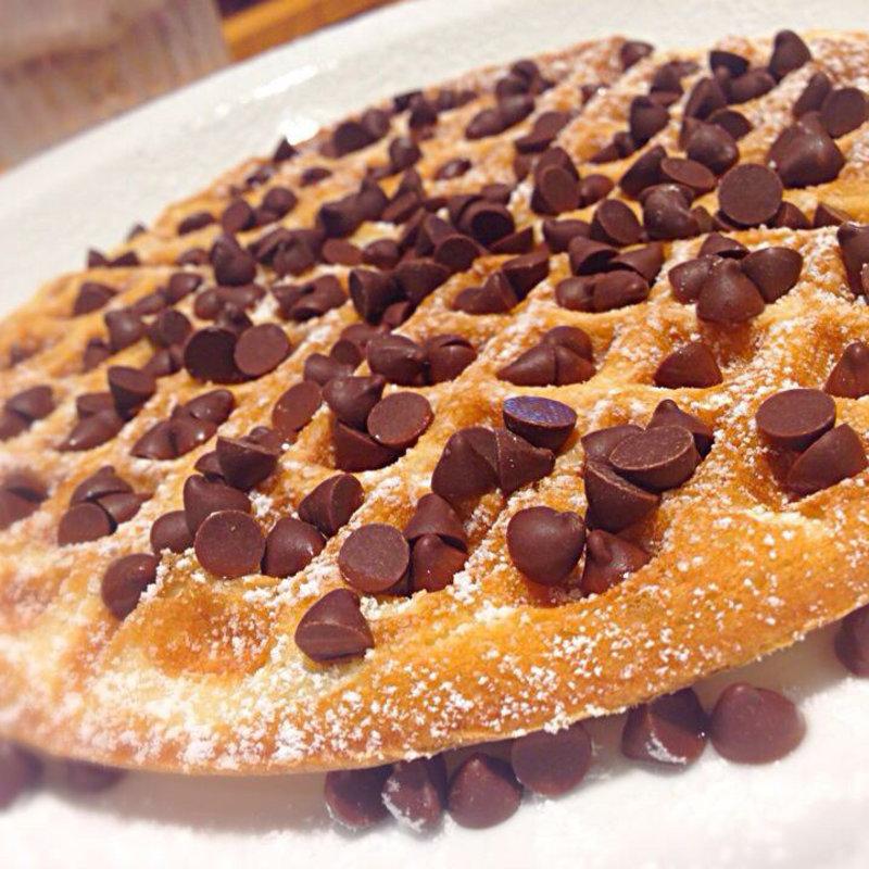 チョコレートチップ ワッフル(Eggs 'n Things 湘南江ノ島店)