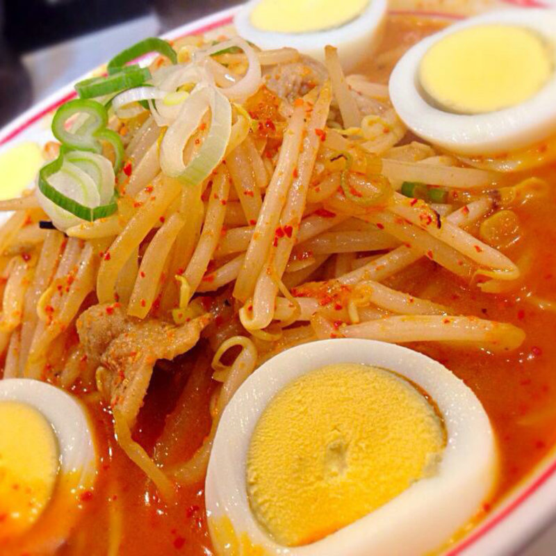 味噌卵麺(蒙古タンメン中本 西池袋店 （もうこたんめんなかもと）)