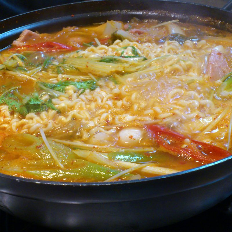 プデチゲ(東大門 （トウダイモン）)