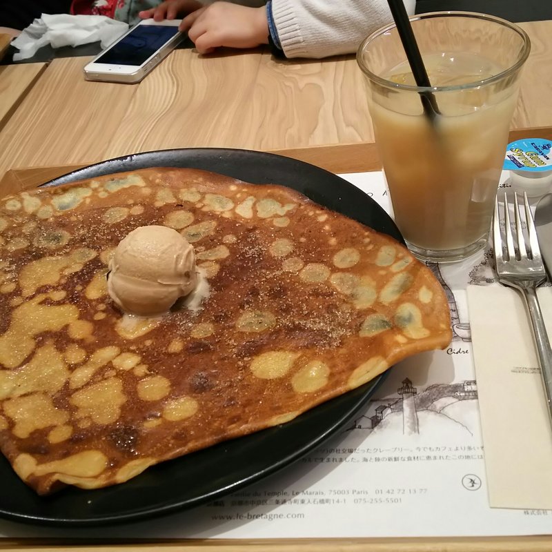 がレットきなこアイス乗せ(ブレッツカフェ 京都店 （BREIZH Cafe）)