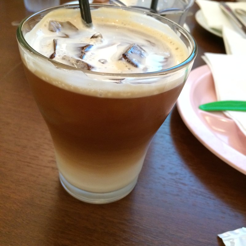 アイスカフェラテ(Cinnamon's Restaurant)