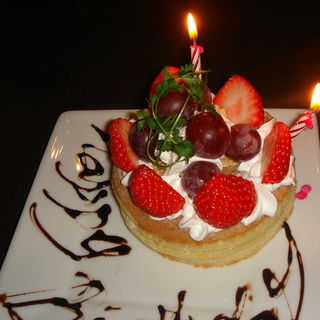 お誕生日ケーキ(三匹の台所 )