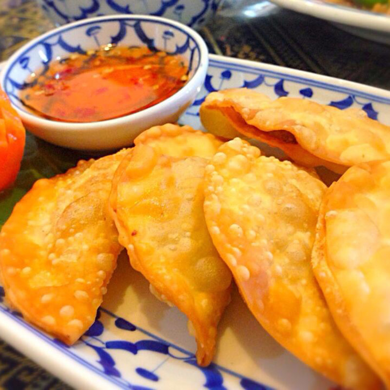 タイ風揚げ餃子(タイ料理 ペンタイ)