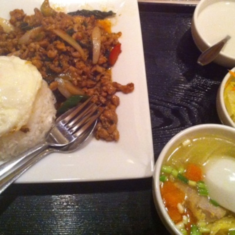 ランチ　バジル炒めごはん(タイガーデン 渋谷店)