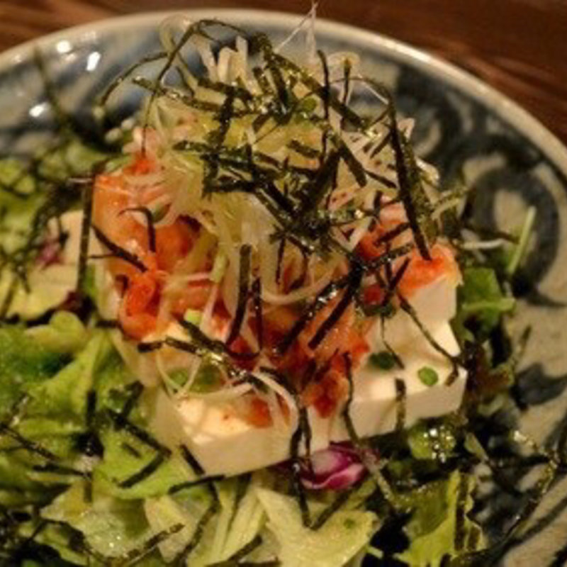 蒸し鶏の中華豆腐サラダ(串焼きロマン 八氣 さがみ野店 （はっき）)