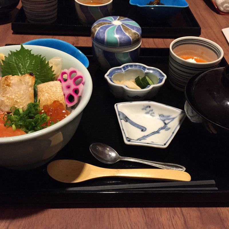 鮭ざんまい(寿司高瀬)