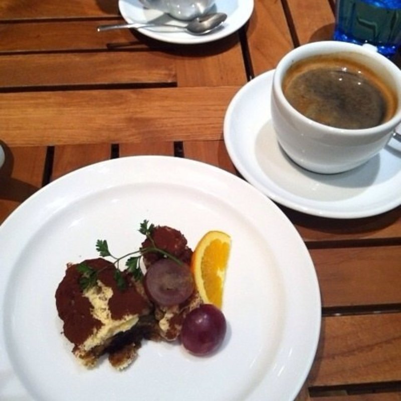 ティラミスとコーヒー(CAPRICCI)