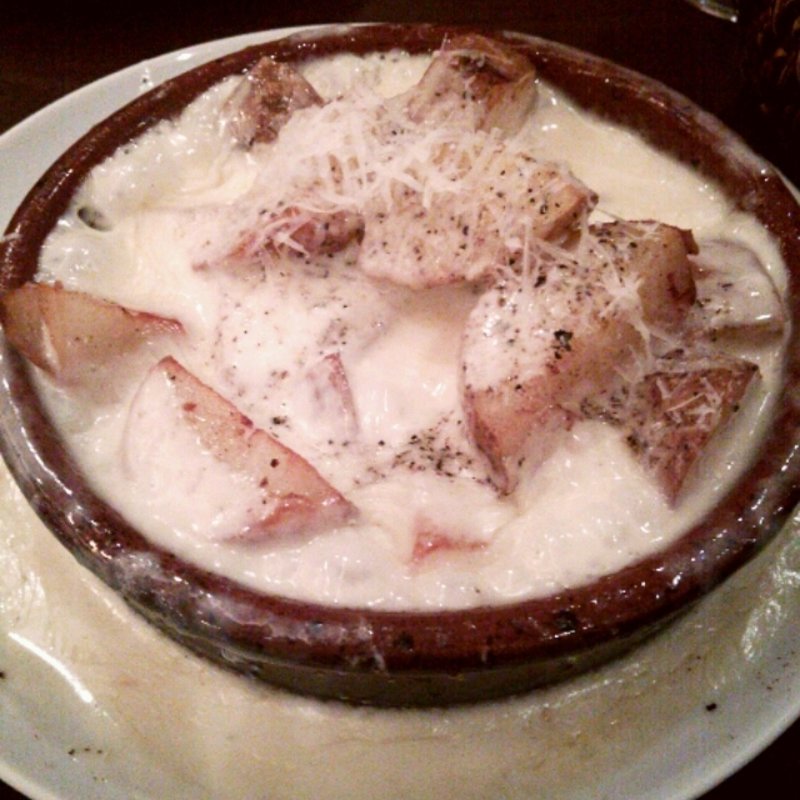 ブルーチーズとじゃがいものグラタン(アズーリ 神楽坂 （AZZURRI）)