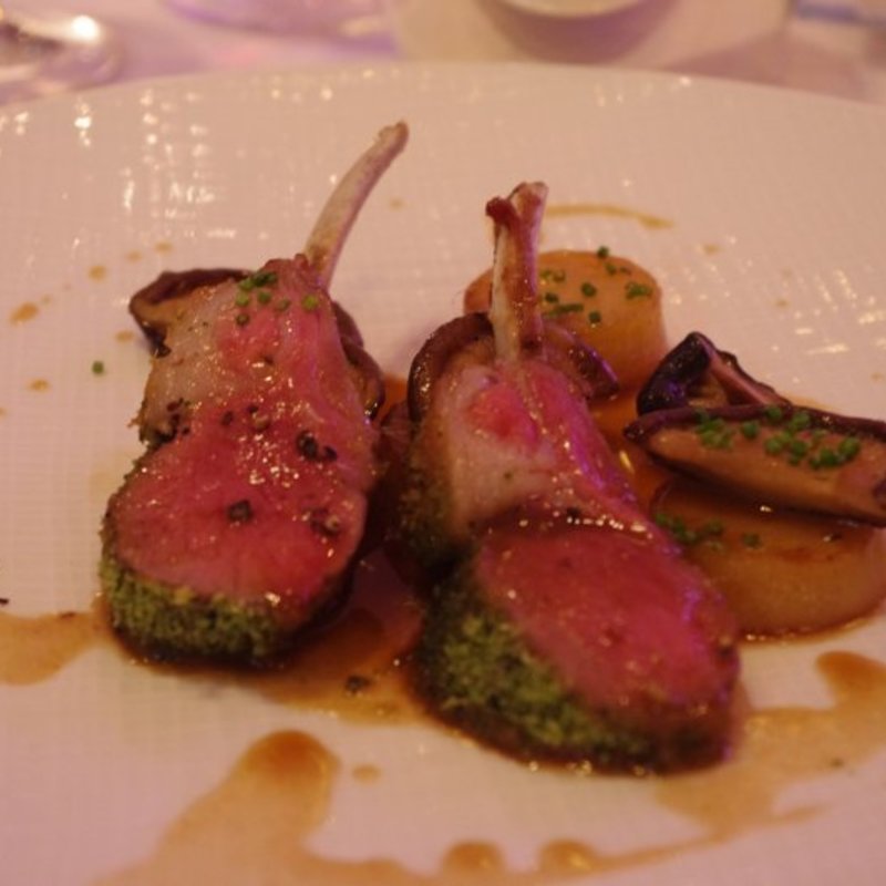 Elegant(ラ　ジュネス （La JEUNESSE）)