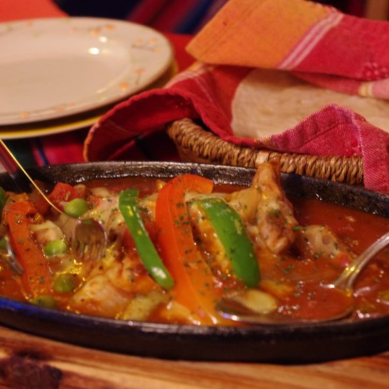  チキンファヒータ(ＲＯＭＩＮＡ)