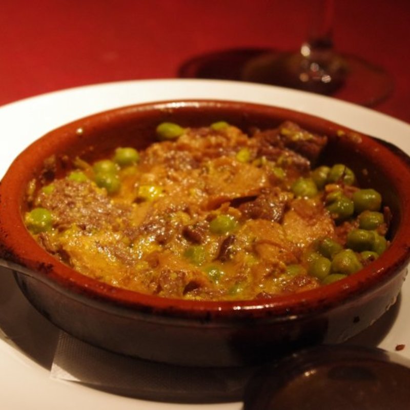 牛トリッパとすね肉　自家製チョリソーのマドリッド風煮込み(セニョール マサ)