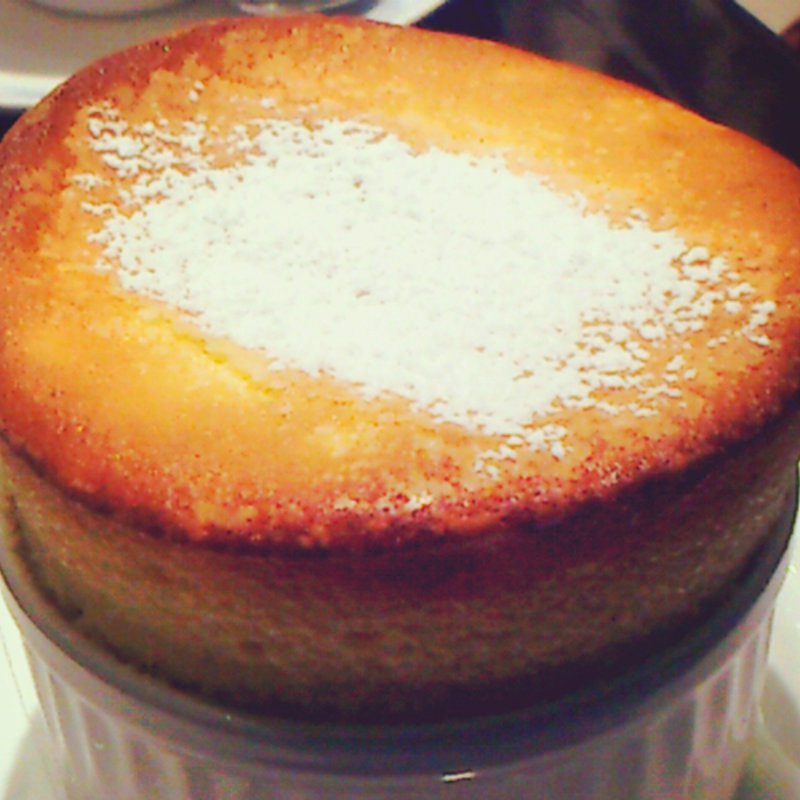 スフレ(アングレーズソース)(ハウスティ アルファカーメル)