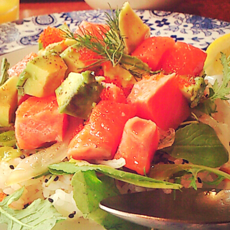 サーモンとアボカドのベジライス(エー＆ピー　ウィズ　テラス （A＆P with terrace）)