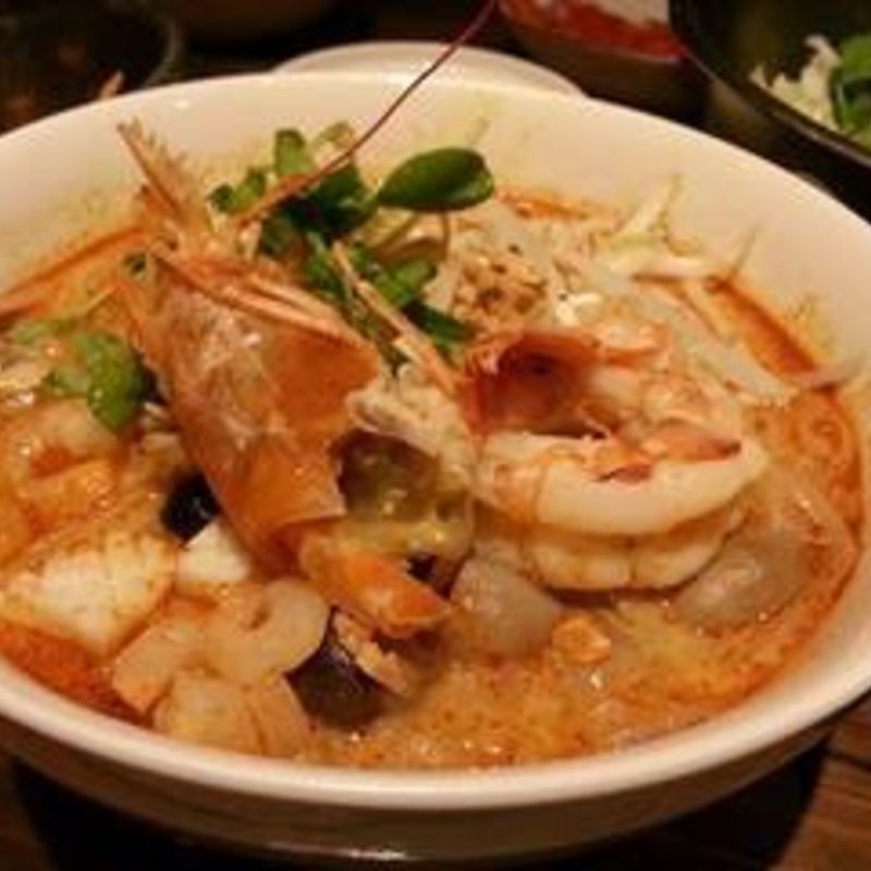 有頭エビのピリ辛トムヤムクンフォー(ムビリンゴ )