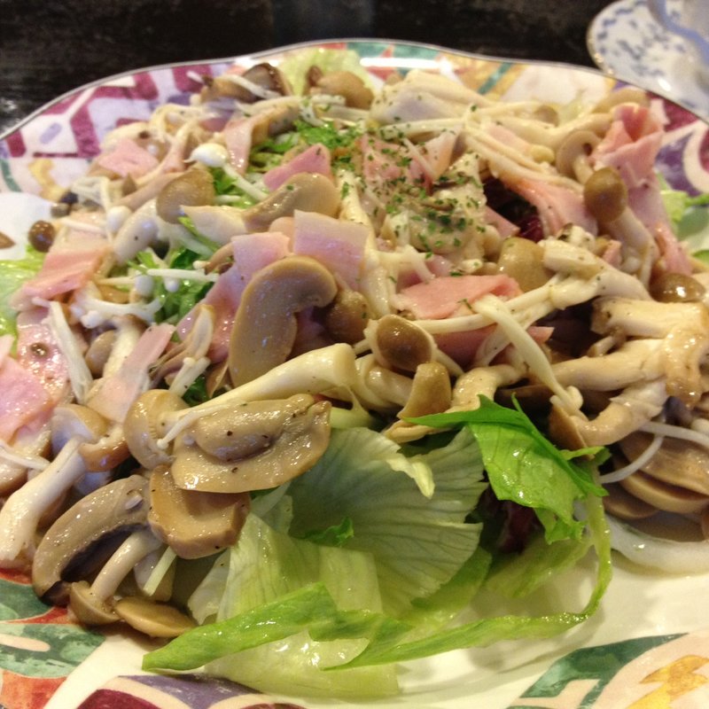キノコサラダ(カフェレストランすいごう)