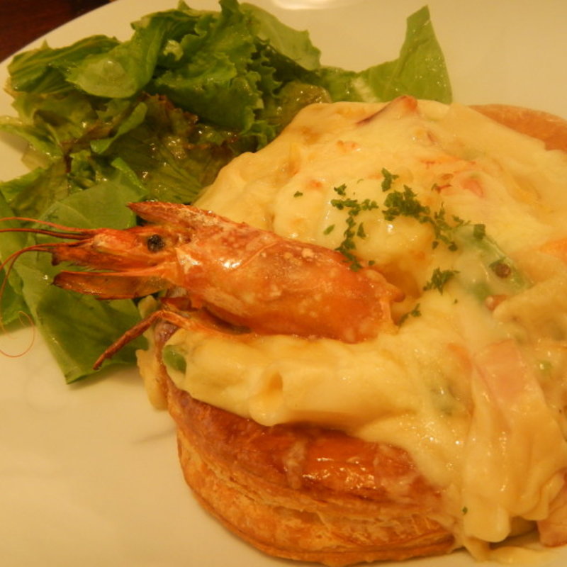 海老のベシャメルソースパイ包み(メゾン・イチ 代官山)