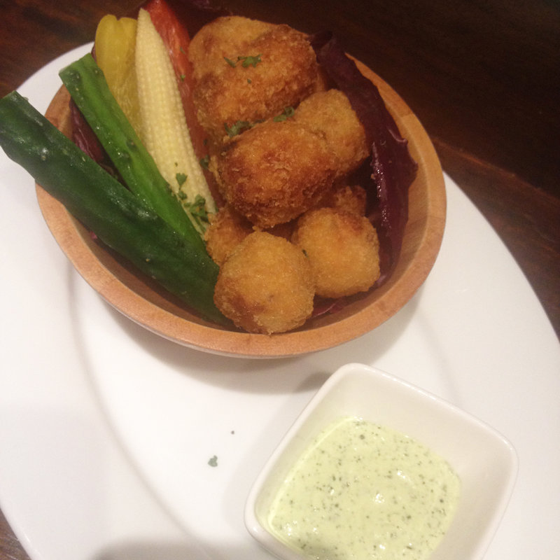 一口コロッケ(イタリアン大衆酒場 HARUTA 高田馬場店)