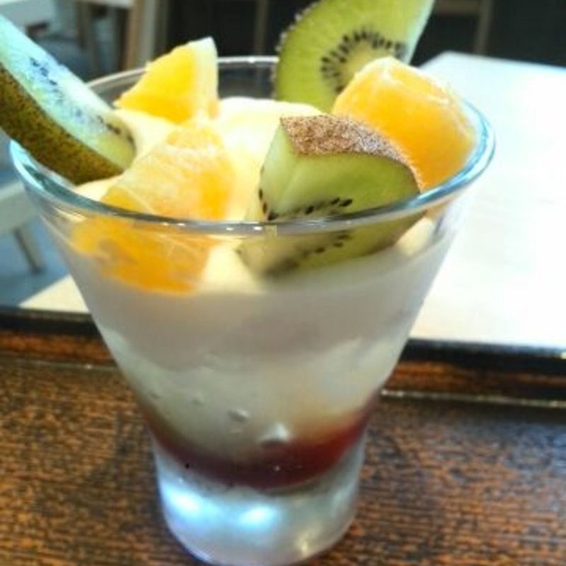 キウイと甘夏のサンデー(大戸屋ごはん処 阪急大井町ガーデン店)
