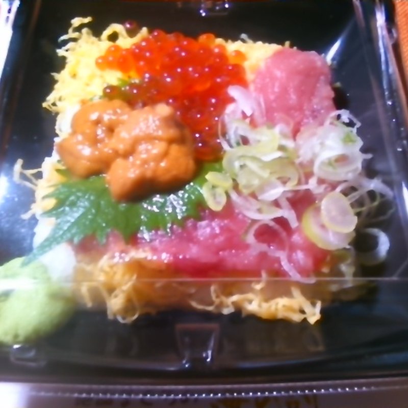 トロうにいくら丼(海の詩)