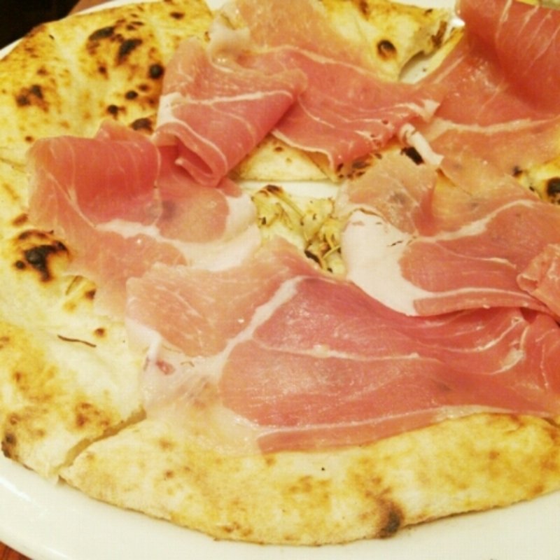 生ハムのせフォカッチャ(タッポスト チャオラ)