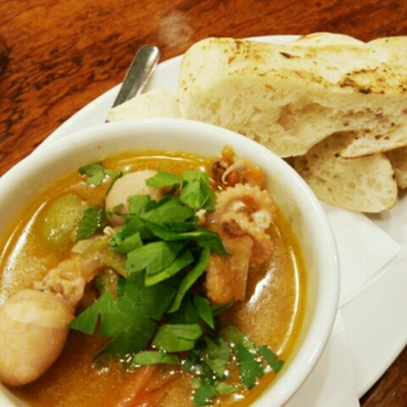 イイダコの白ワイン煮(タッポスト チャオラ)