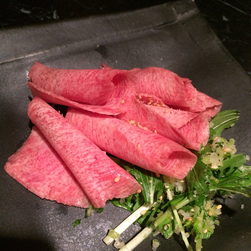 タン刺し(龍月園)