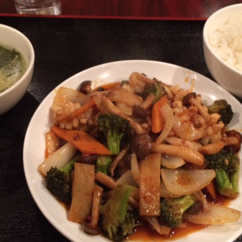 えびとキャベツしめじの四川風炒め(北京飯店)