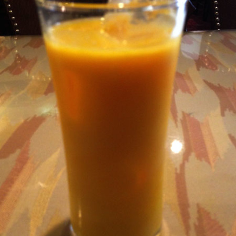 マンゴーラッシー(モティインディアンレストラン)