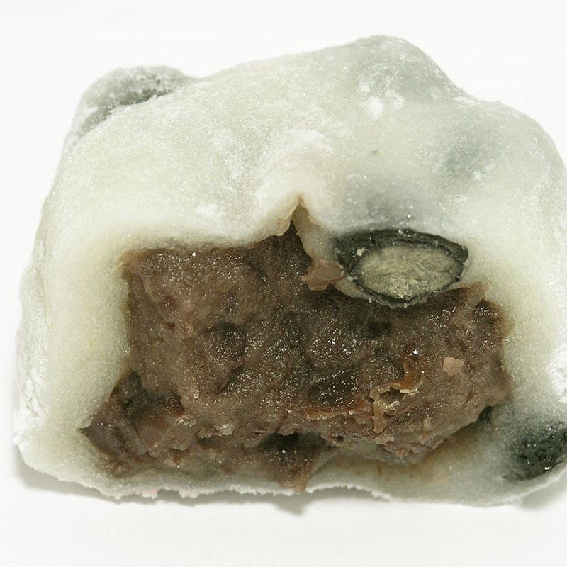 黒豆大福(榮太樓總本鋪 日本橋本店)