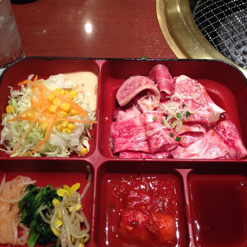 和牛カルビランチ(カンゲン クイーンズスクエア店 )