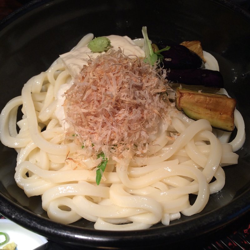 揚げ茄子とろろぶっかけうどん(真希 吉祥寺店 （しんき）)