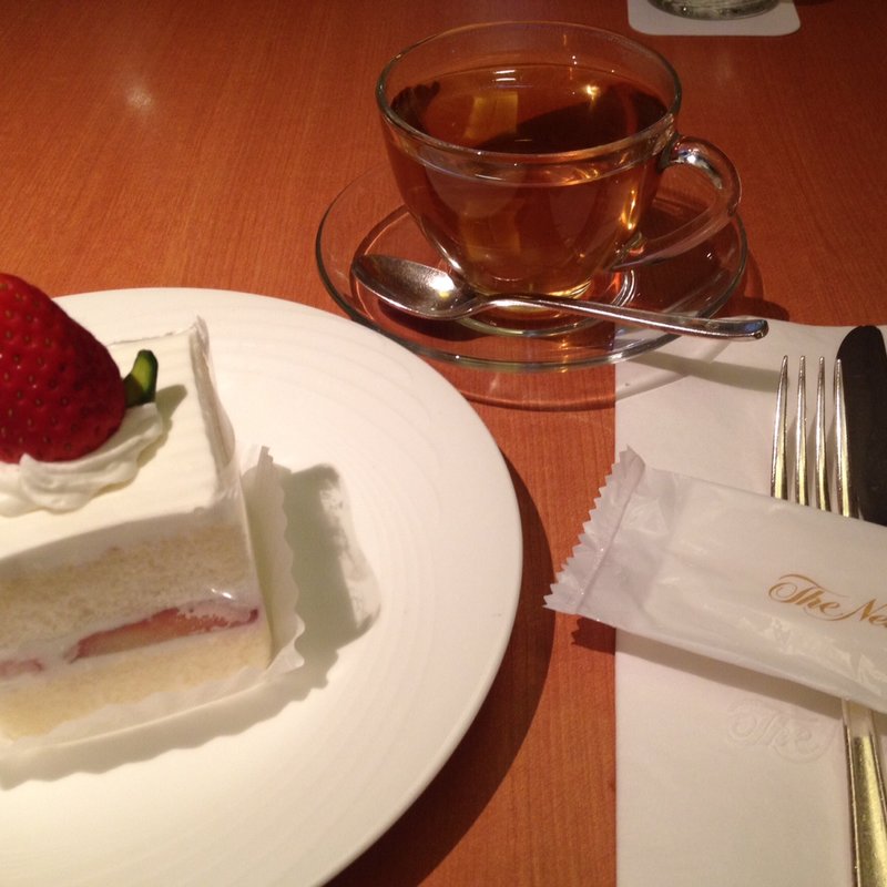 ショートケーキセット(ピエール・エルメ・パリ ホテルニューオータニ店)