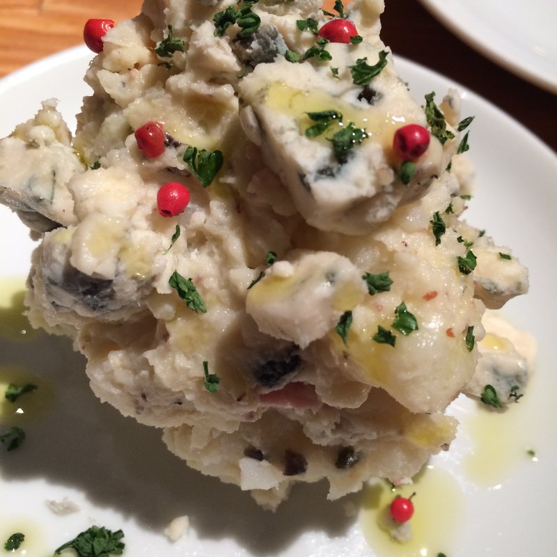 ゴルゴンゾーラのポテトサラダ(八十郎 新富二丁目店)