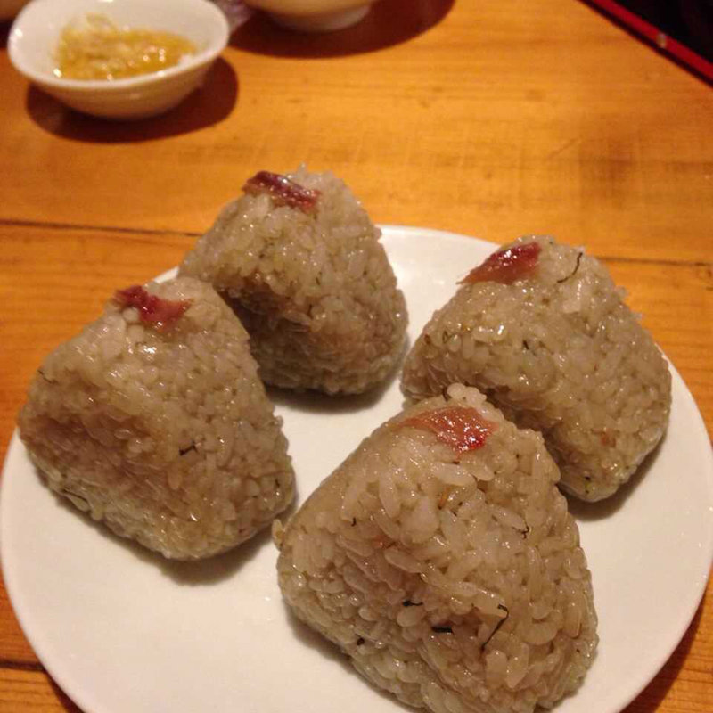 アンチョビにぎり(炭火焼きホルモンまんてん 代々木店)