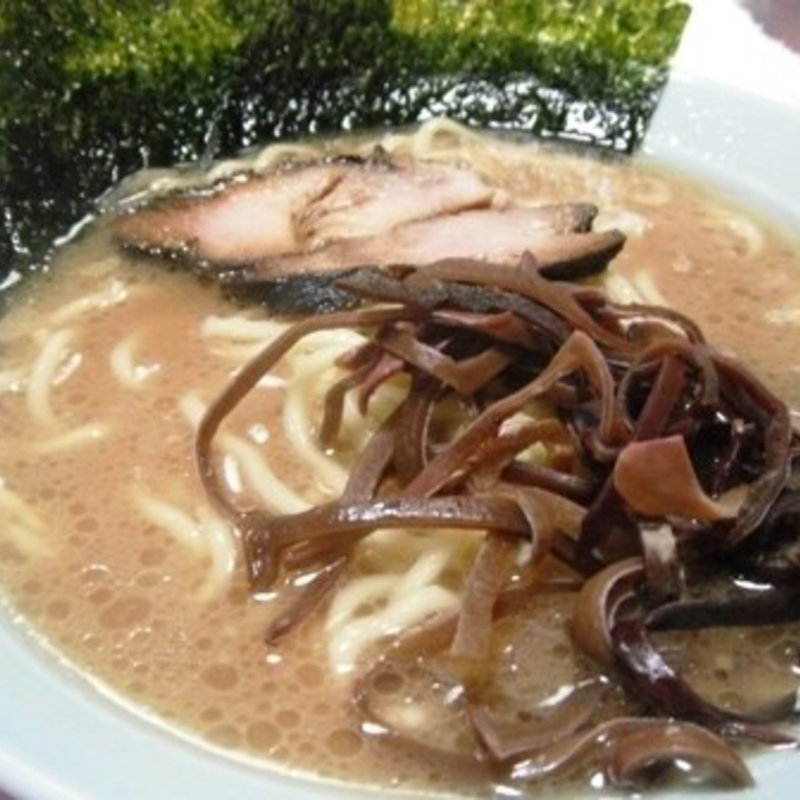 ラーメン(横浜家系ラーメン 桃家 大和駅前店)