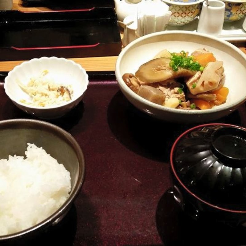 がめ煮定食(博多もつ鍋やまや JR三ノ宮店)