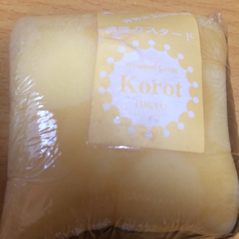 ジャージ牛のカスタードクリーム(ラップド クレープ コロット 有楽町メトロ店)