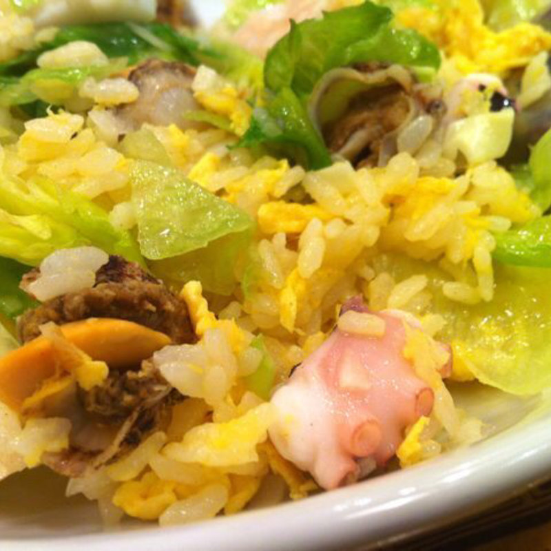 ふわふわたまごのレタスチャーハン(リンガーハット 長崎ちゃんぽん)