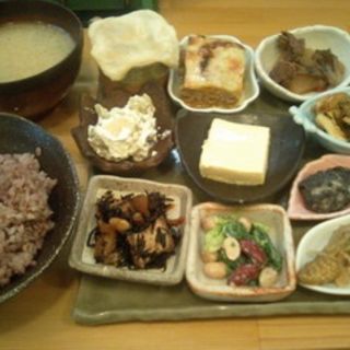 和食の7品プレート(おかあさんのかふぇ)