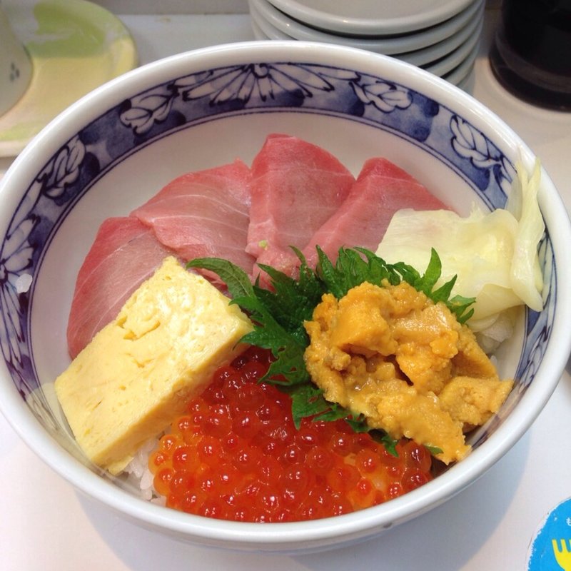 築地究極丼(虎杖 南店 （いたどり）)