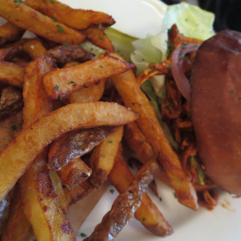 ジャークスパイスチキンサンドウィッチ(バビーズ 二子玉川)