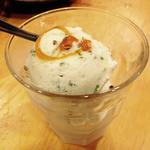 パク塩アイス(パクチーハウス東京)