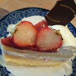 ストロベリーショートケーキ(フラワー 竹内街道軽里店)