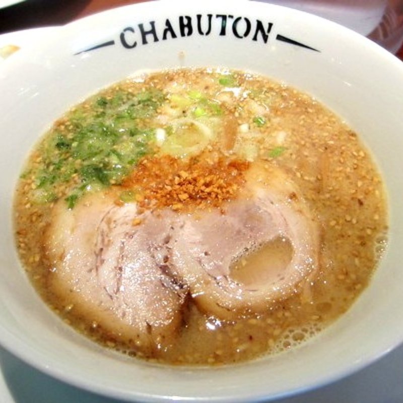 ちゃぶとんらぁ麺(ちゃぶ屋 とんこつ らぁ麺 CHABUTON LINKS UMEDA店)