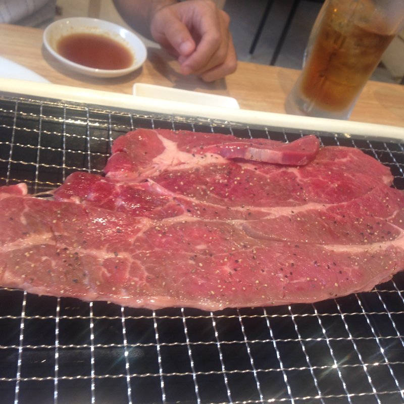 はみだしステーキ(ホルモン　チャンピオン　下北沢店)