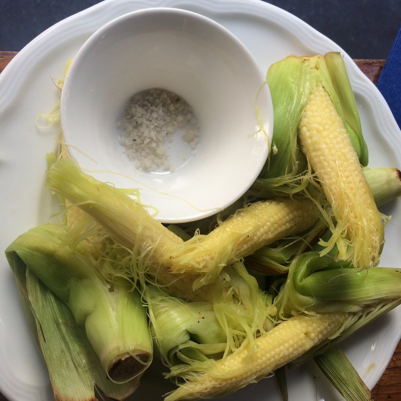 塩茹でヤングコーン(イタリアンバル UOKIN)